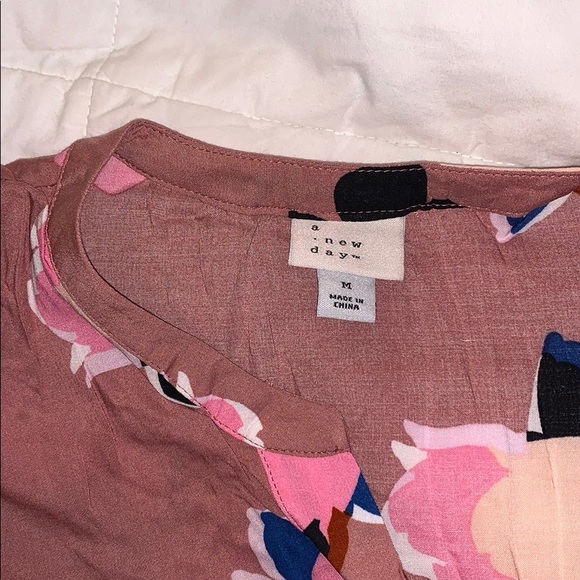 A New Day Floral Dusty Rose Pullover Blouse - Picture 2 of 2